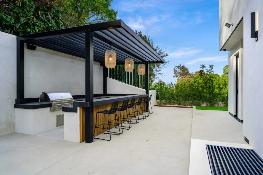 Outdoor Kitchens, Lighting & Sound