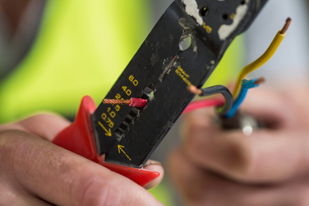How Professional Desk Lamp Repair Helps — Desk Lamp Repair